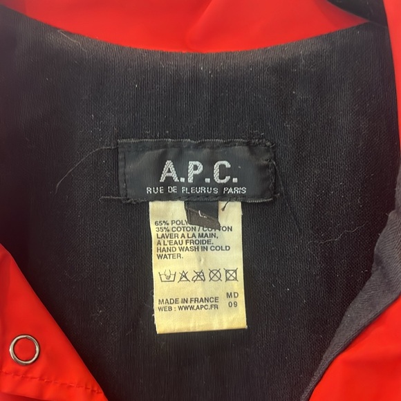 Vintage APC red "rocksteady" rain jacket size Large. - Picture 6 of 6